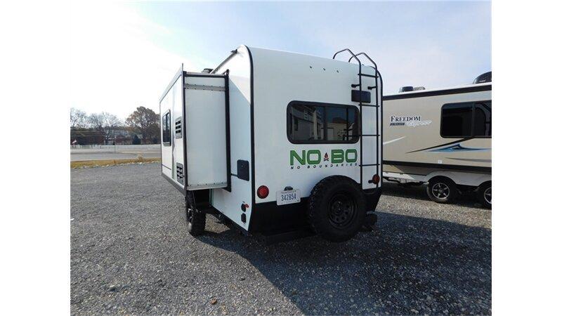 Photos  2019 Forest River NOBO 16.8 Easy to tow Trailer Travel